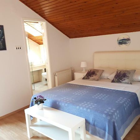 Apartmani Matas Petrcane Buitenkant foto