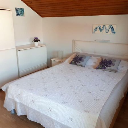 Apartmani Matas Petrcane Buitenkant foto