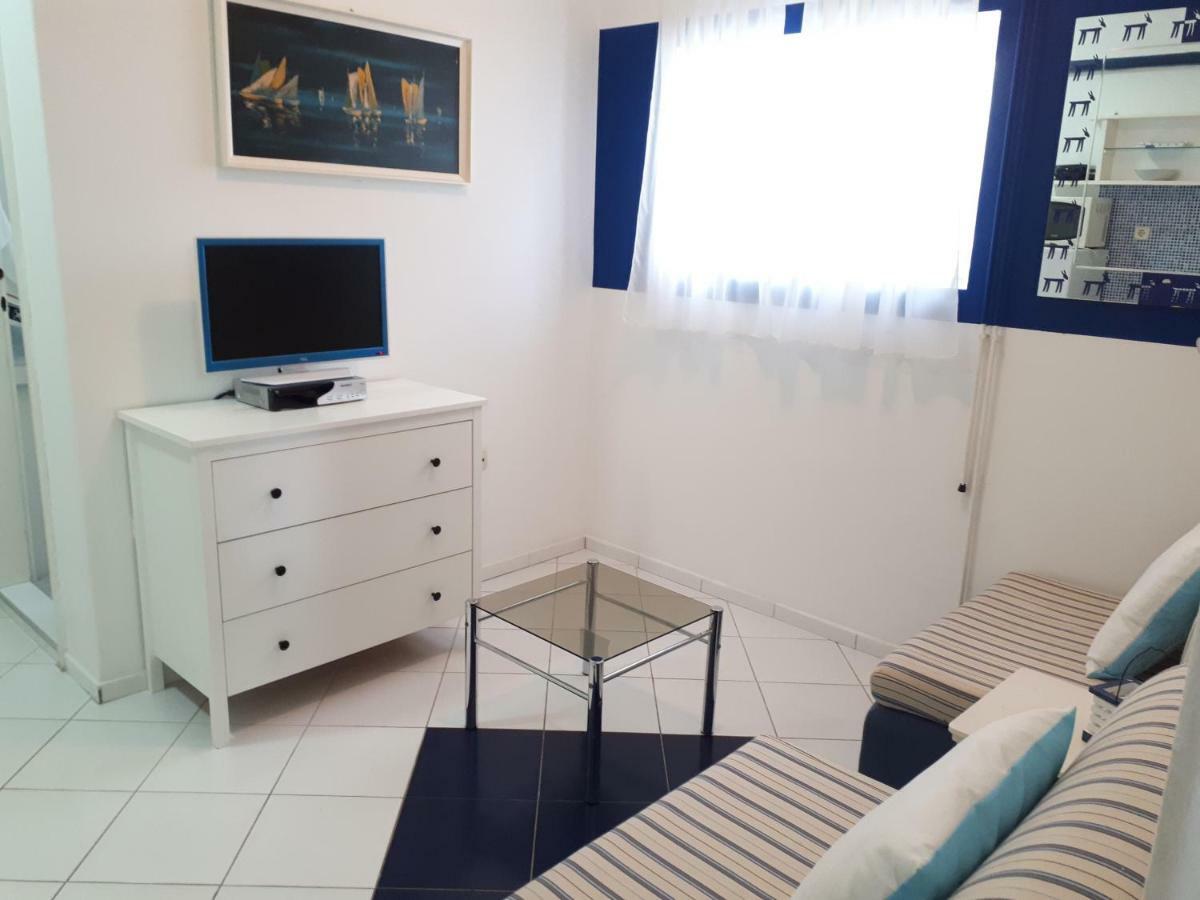Apartmani Matas Petrcane Buitenkant foto