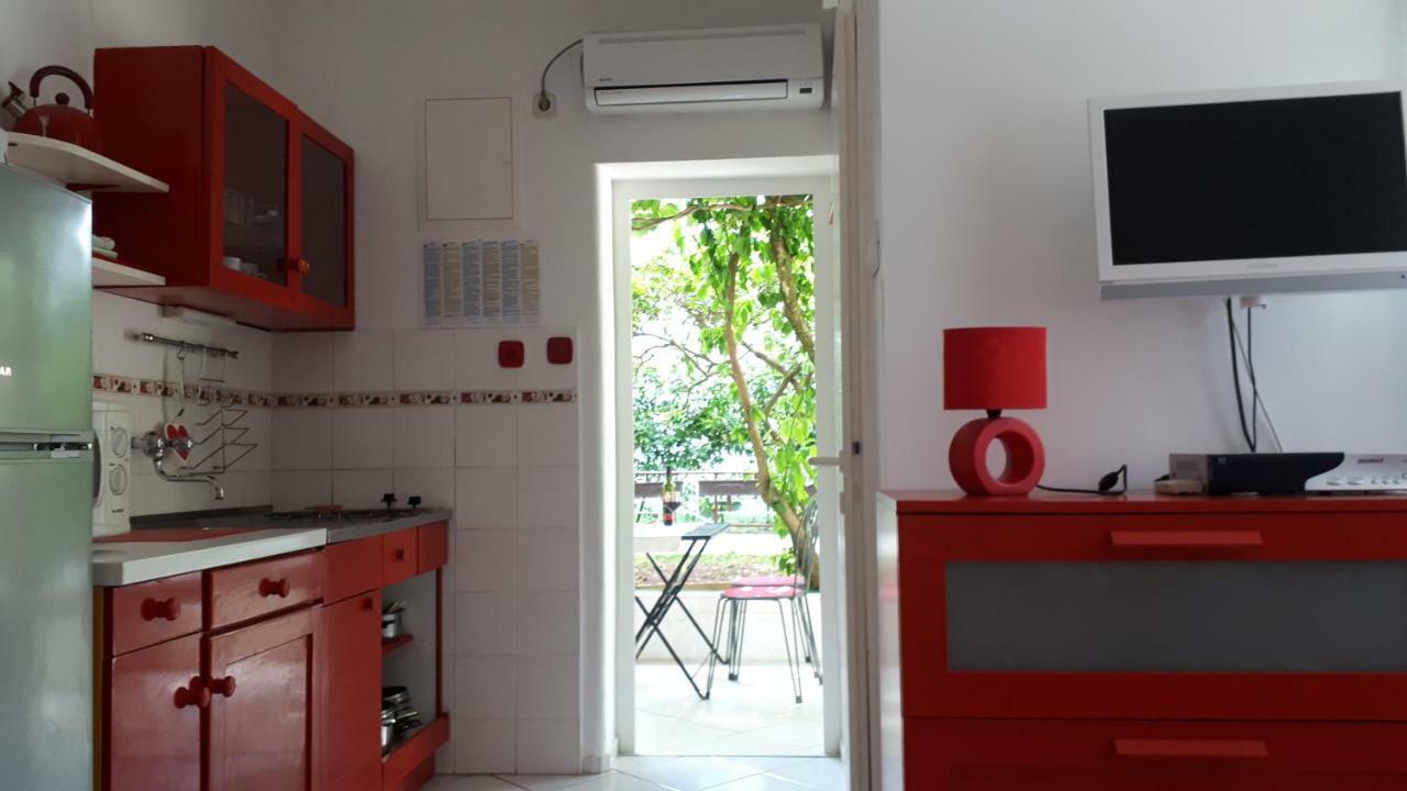 Apartmani Matas Petrcane Buitenkant foto