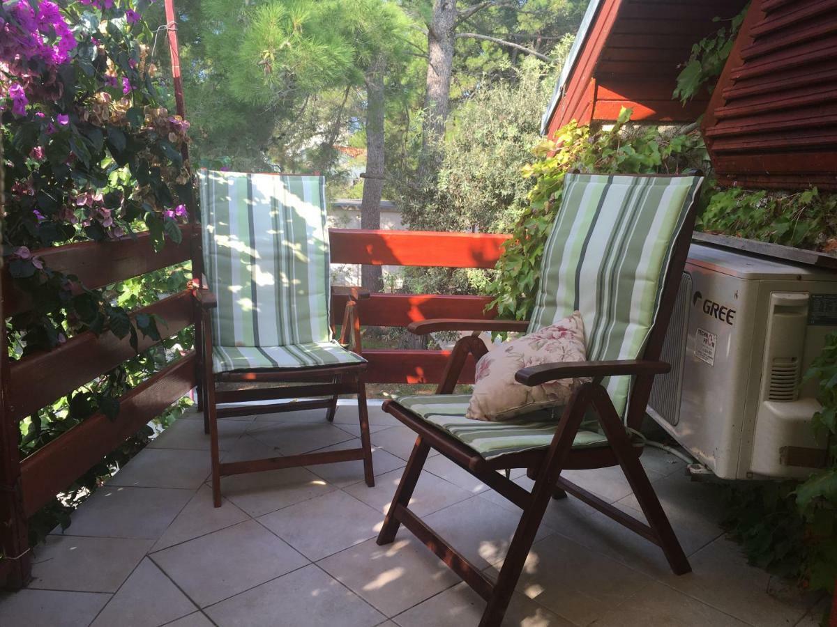 Apartmani Matas Petrcane Buitenkant foto