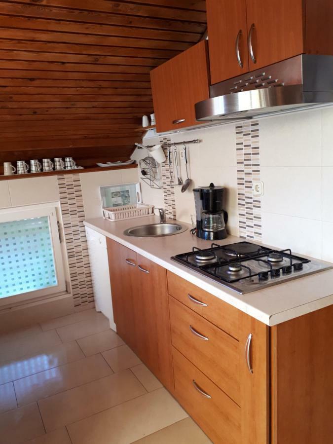 Apartmani Matas Petrcane Buitenkant foto