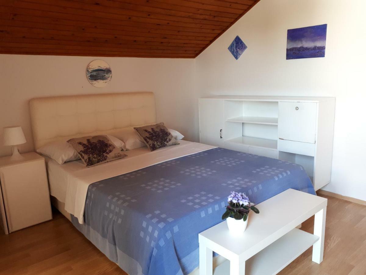 Apartmani Matas Petrcane Buitenkant foto