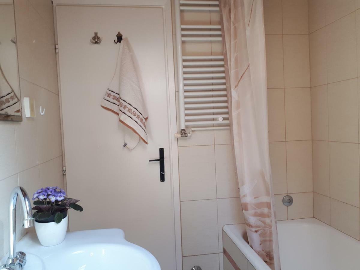 Apartmani Matas Petrcane Buitenkant foto