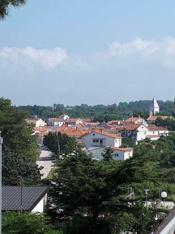 Apartmani Matas Petrcane Buitenkant foto